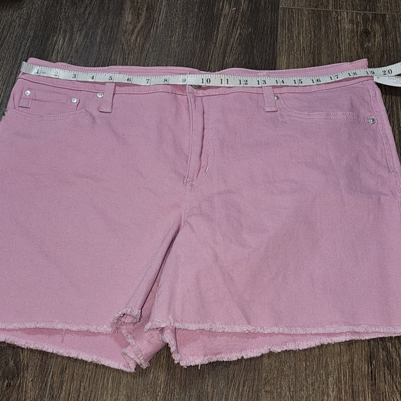 NWT Seven7 Womens Weekend Frayed Shorts Lavender Sz 16 - Picture 13 of 16